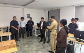 កម្លាំងសមត្ថកិច្ចឃាត់ខ្លួនជនសង្ស័យ១១១ពាក់ព័ន្ធករណីឆបោកតាមប្រព័ន្ធបច្ចេកវិទ្យានៅអគារមួយកន្លែងនៅសង្កាត់បឹងសាឡាង